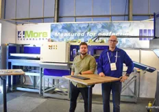Coen Bukman and Tim van der Elst showing their new machine that can sort hydrangeas.